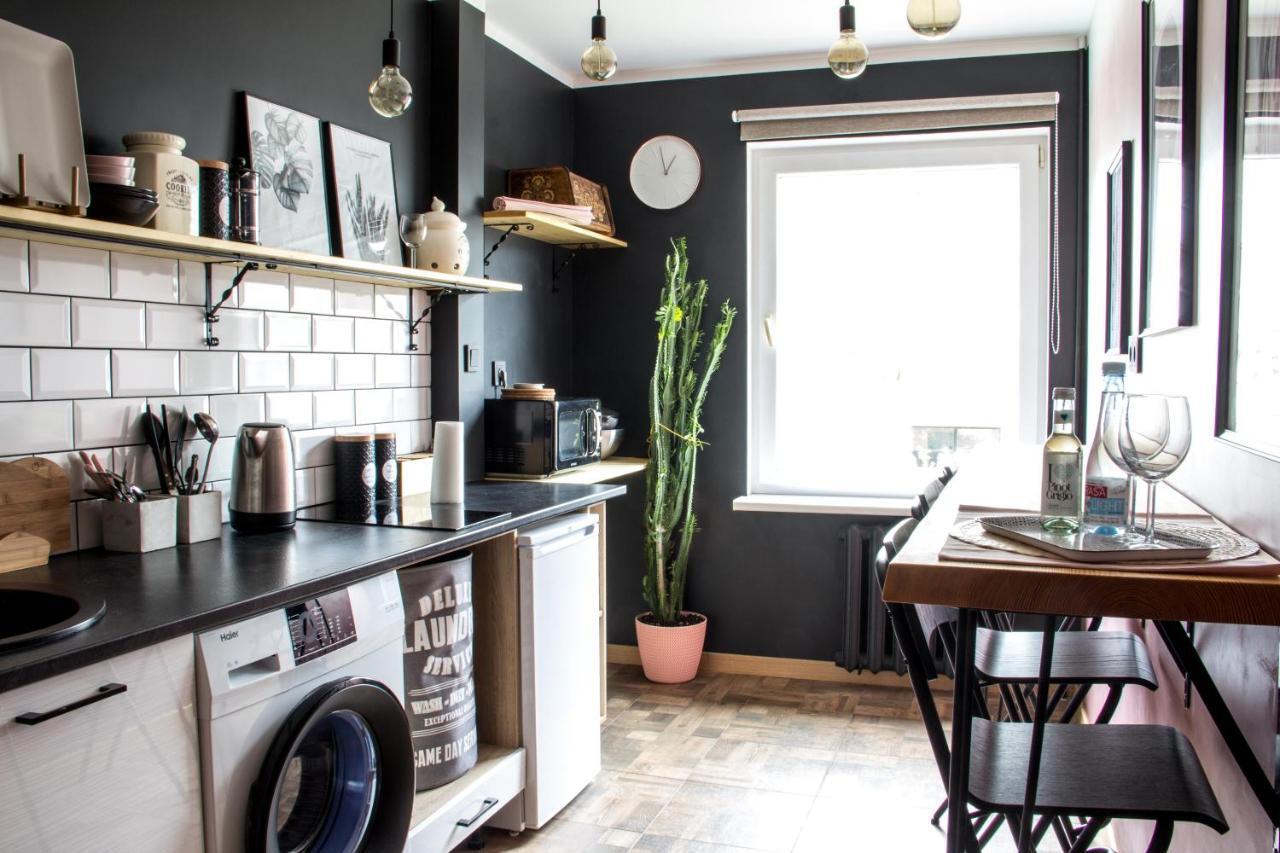 Southwest Seashore Apartment Liepaja Bagian luar foto